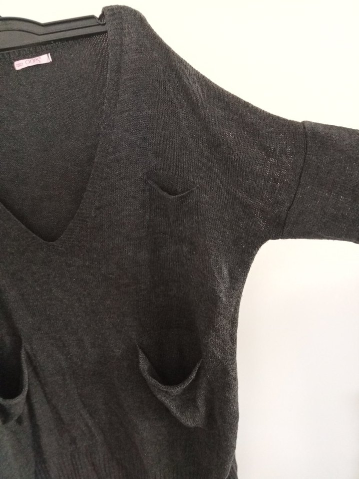 Gri V Yakalı Örgü Kadın Triko - Görsel 3