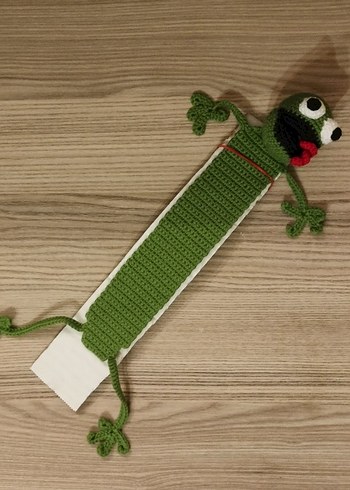 amigurumi el yapımı kurbağa kitap ayracı - Görsel 3