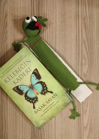 amigurumi el yapımı kurbağa kitap ayracı - Görsel 2