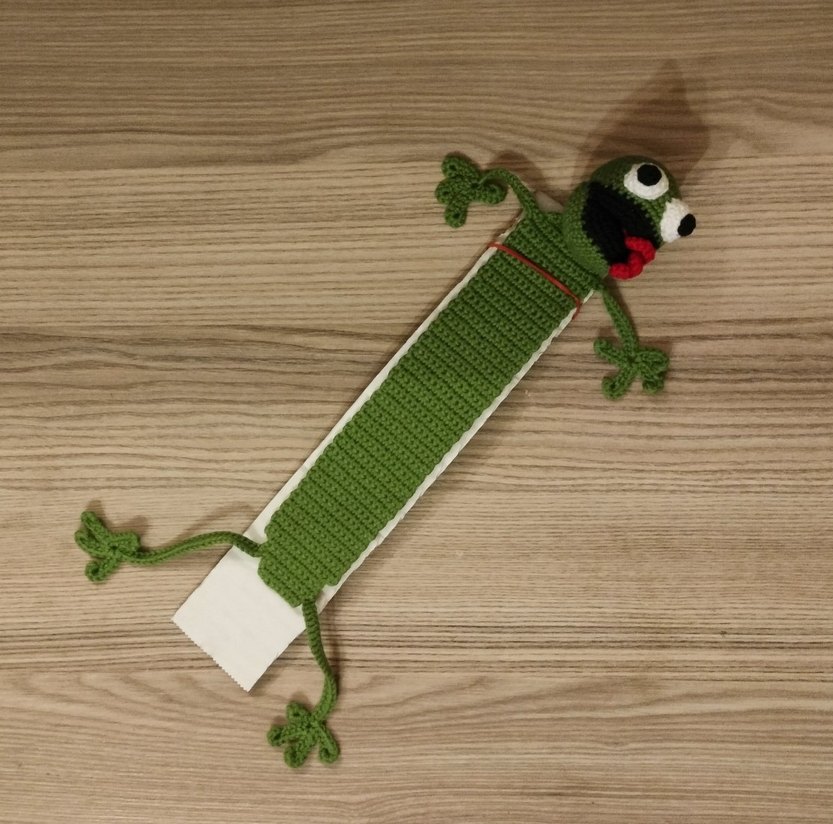 amigurumi el yapımı kurbağa kitap ayracı - Görsel 3