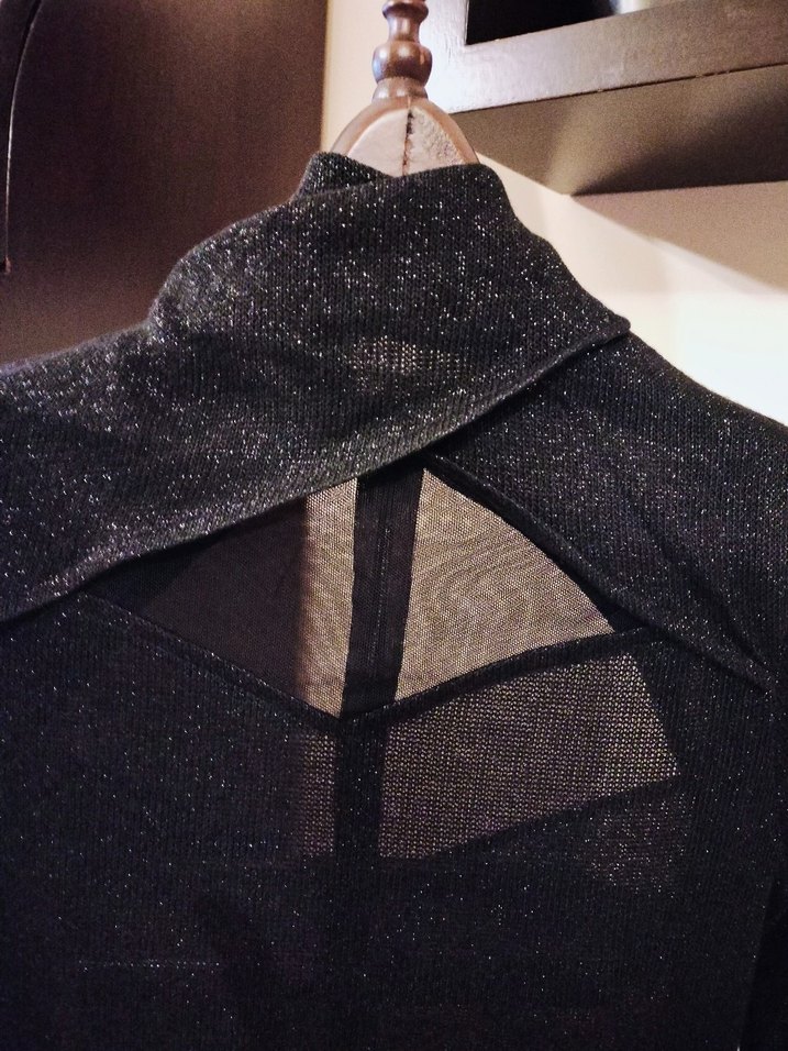 simli siyah transparan detaylı bluz - Görsel 2