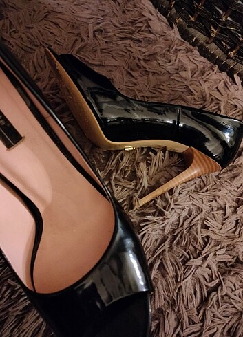 inci inci marka siyah rugan stiletto