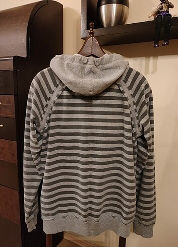 l Beden cazador gri çizgili sweatshirt unisex