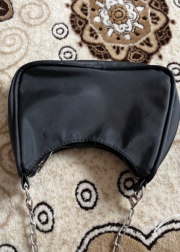 Zincir Detaylı Siyah Prada Deri Çanta - Görsel 3