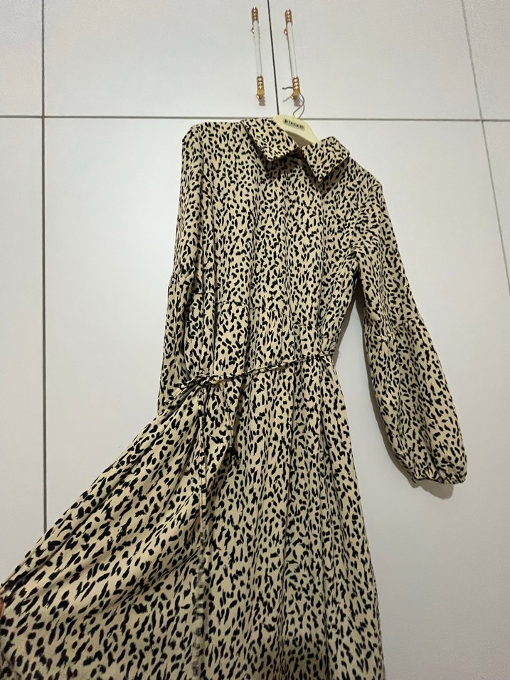 Bej Gri Zebra Desenli Uzun Kollu Uzun Elbise - Görsel 4