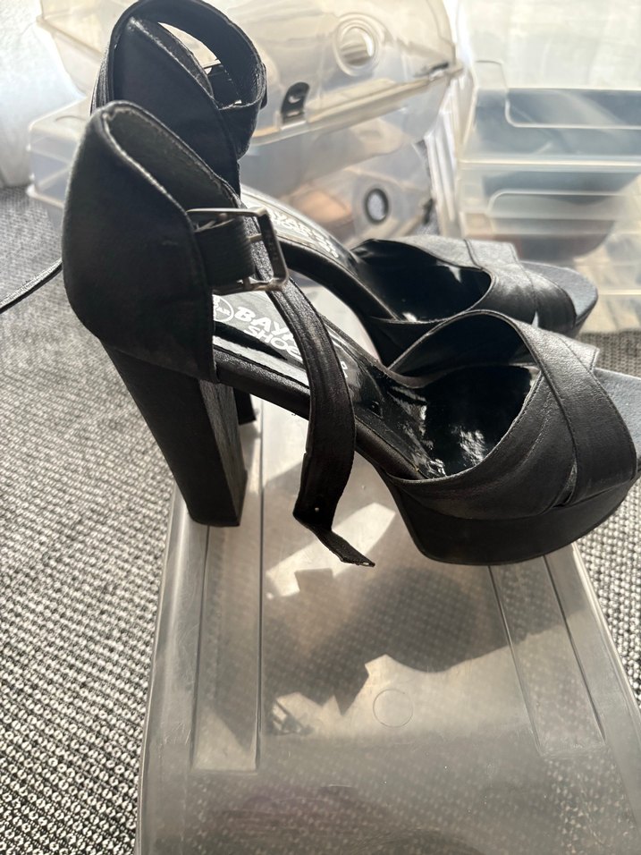 Tokalı Siyah Platform Topuklu Kadın Ayakkabı - Görsel 2