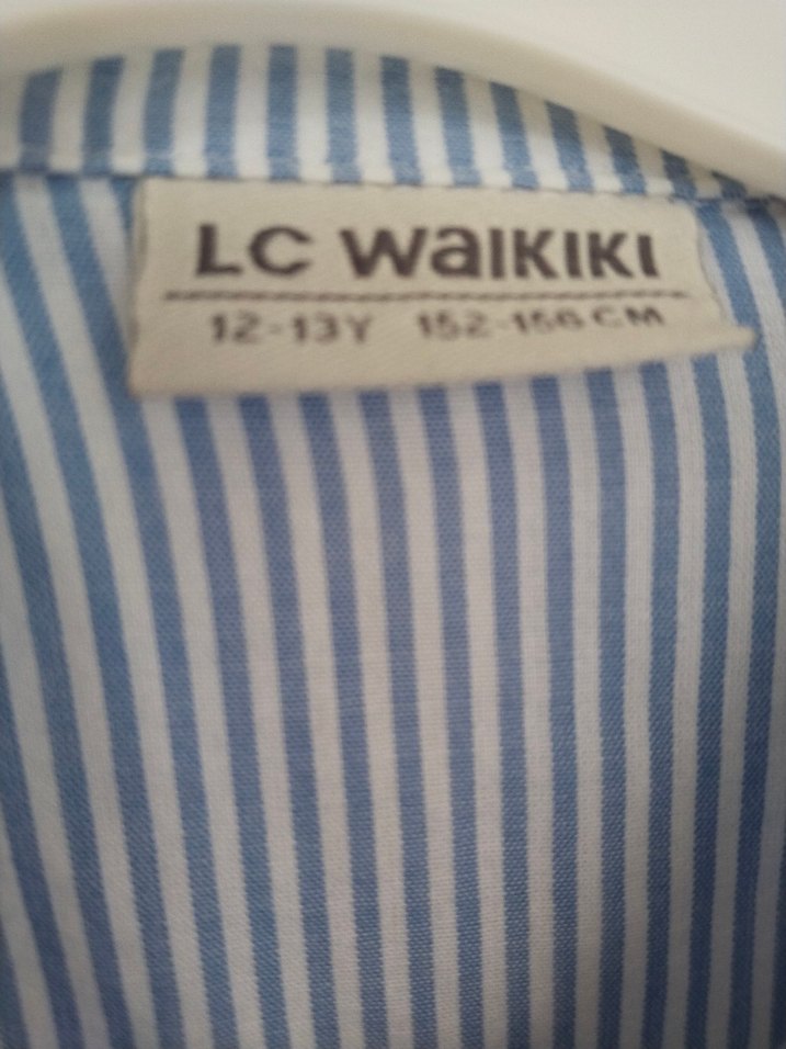 Düğmeli Mavi Çizgili Gömlek - Görsel 3