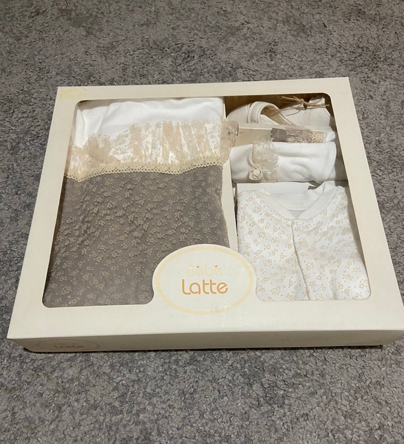 Nakışlı Keten Gri ve Beyaz Bebek Hastane Çıkışı - Görsel 3