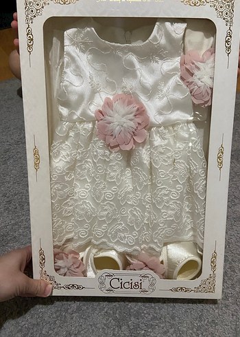 Kız Çocuk Beyaz Dantel İşlemeli Elbise - Görsel 3