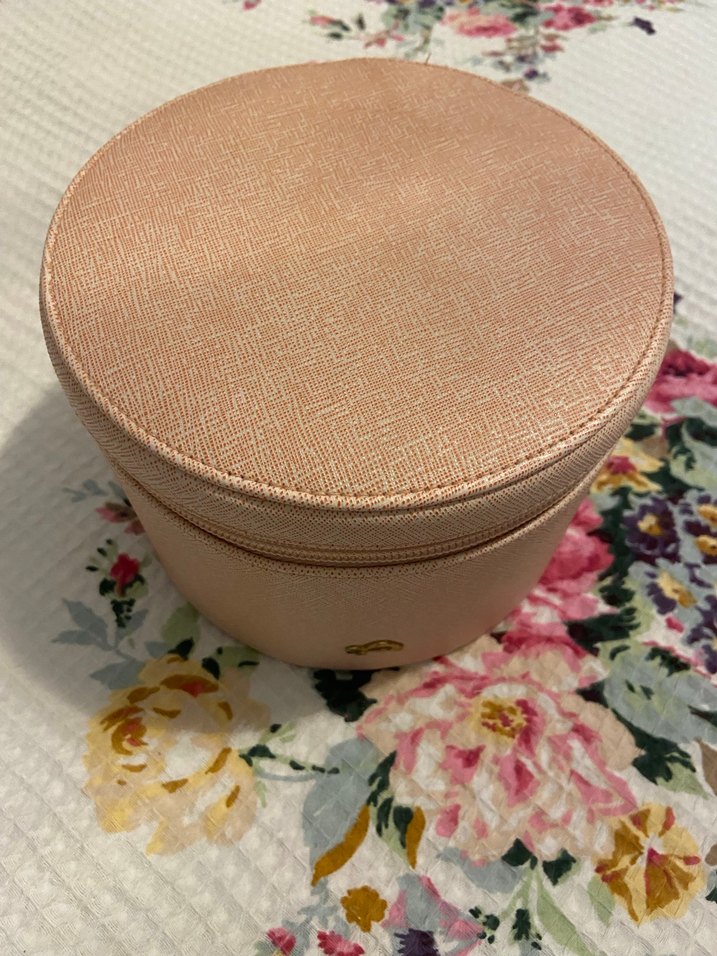 Bej Pastel Makyaj Organizeri Yuvarlak Kutulu - Görsel 2