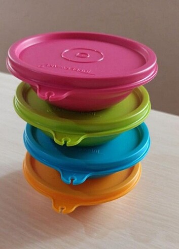 Tupperware 