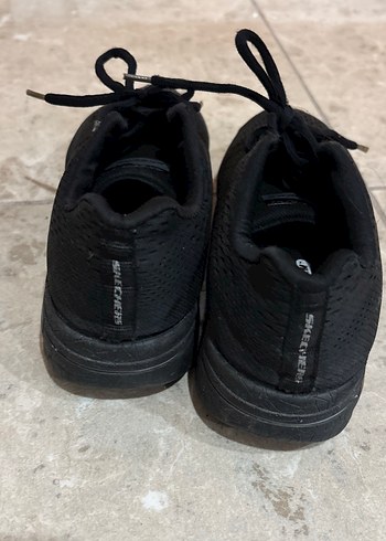 Siyah Skechers Hafızalı Tabanlı Kadın Spor Ayakkabı - Görsel 4