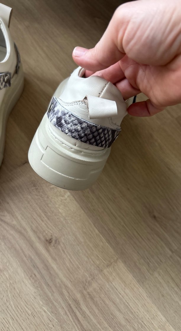 Yılan Desenli krem Kadın Spor Ayakkabı - Görsel 3