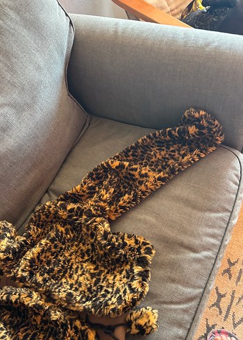 Kahverengi Leopar Desenli Kürk Detaylı Kedi Kıyafeti - Görsel 2