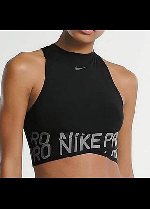Nike Pro Büstiyer