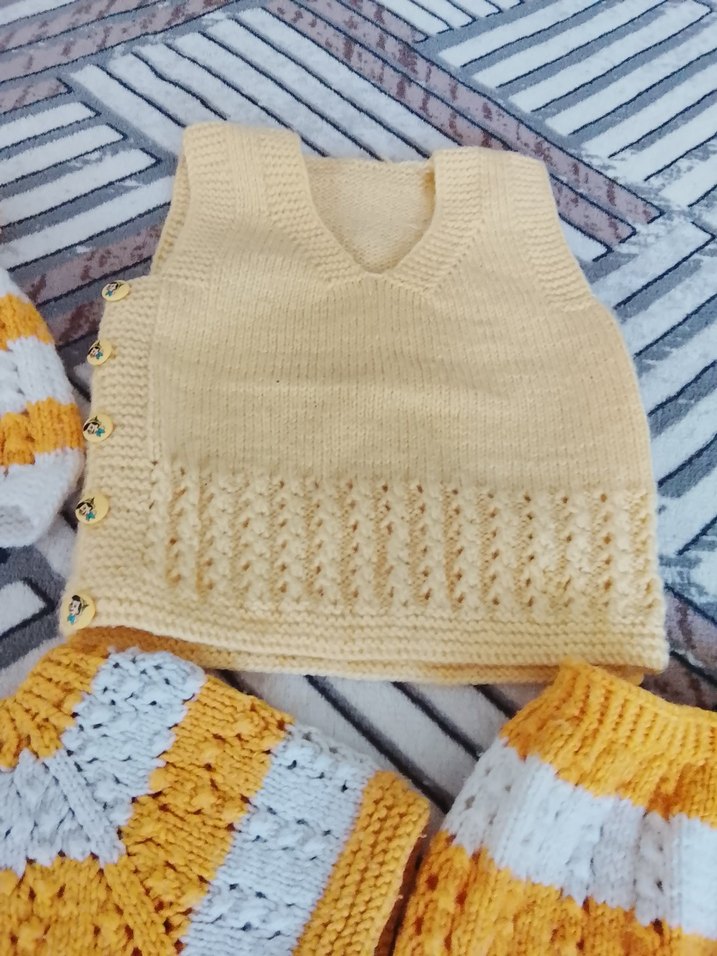 Sarı Beyaz Örgü Bebek takım - Görsel 3