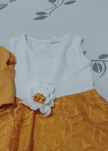 Sarı Nakışlı Kız Çocuk Elbisesi - Görsel 5