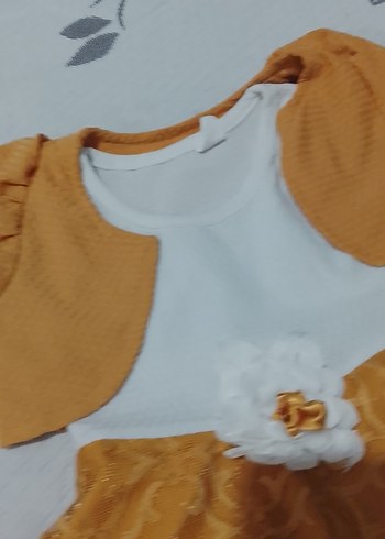 Sarı Nakışlı Kız Çocuk Elbisesi - Görsel 3