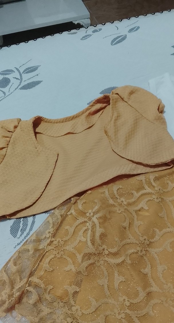 Sarı Nakışlı Kız Çocuk Elbisesi - Görsel 4