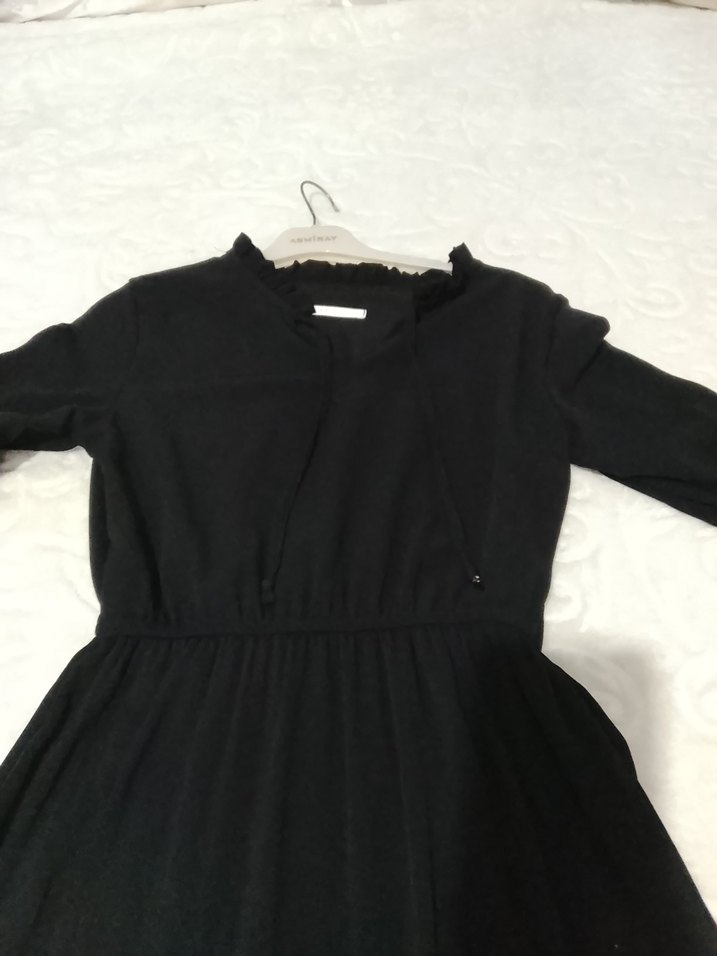 Uzun Kollu Siyah Fırfirli elbise - Görsel 4