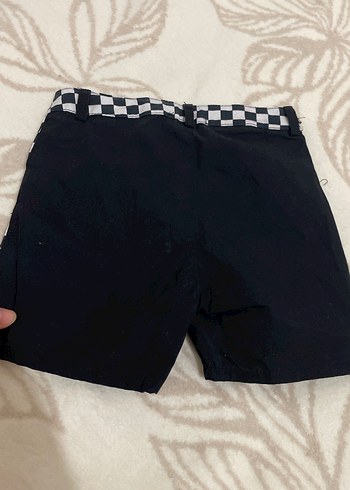 Siyah Beyaz Kareli Kemerli Erkek Şort - Görsel 3