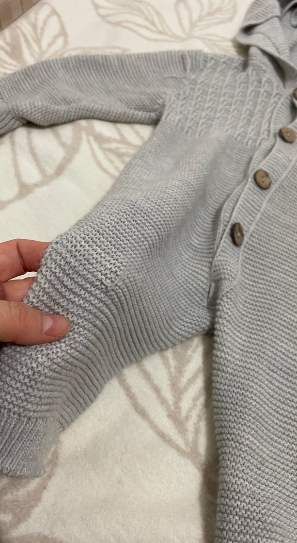Gri Örgü Kapüşonlu Bebek Tulumu - Görsel 2
