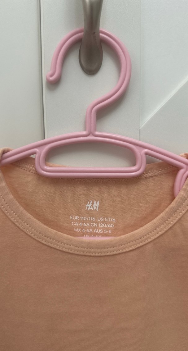 H&M 2li tshirt, soft renklerdedir. 5/6yaşa uygundur. - Görsel 2