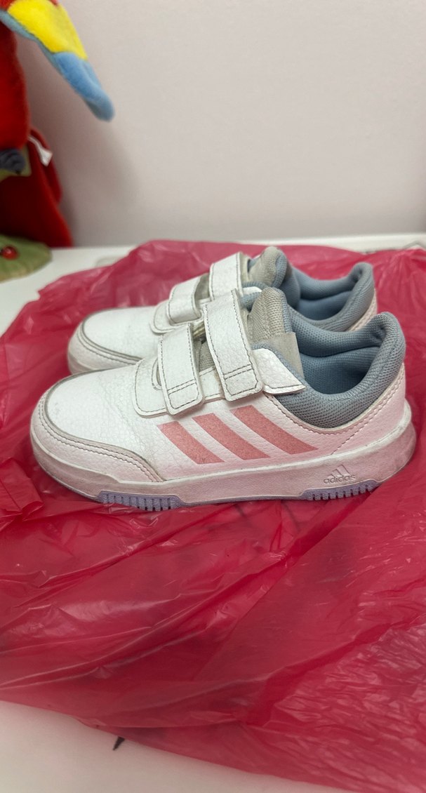 Adidas kız çocuk cırtlı sneaker - Görsel 3