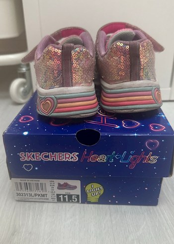 Skechers ilikli taban spor ayakkabı - Görsel 4