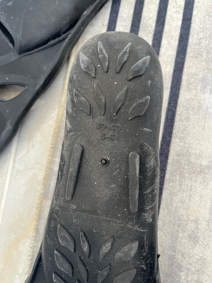 Siyah Lastik Paletli Su Ayakkabısı - Görsel 2