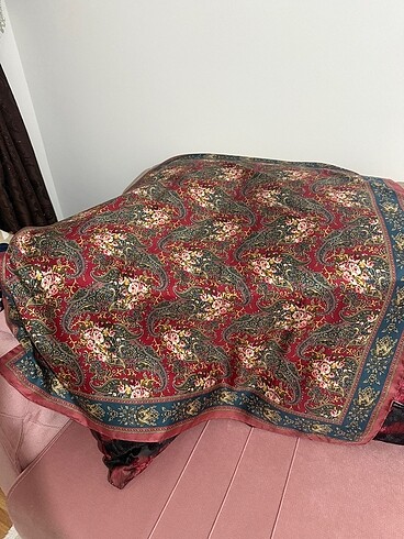 Silk home ipek eşarp