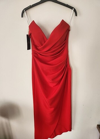 Kırmızı straplez midi abiye elbise 36 beden ama 38 uyumlu - Görsel 3