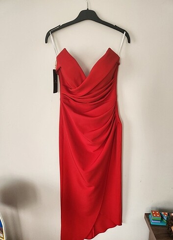Kırmızı straplez midi abiye elbise 36 beden ama 38 uyumlu - Görsel 5