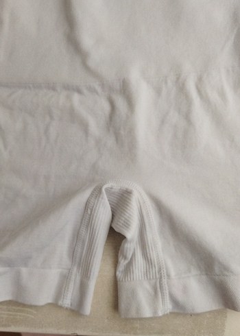Beyaz Pamuklu Hamile Midi Şort - Görsel 2