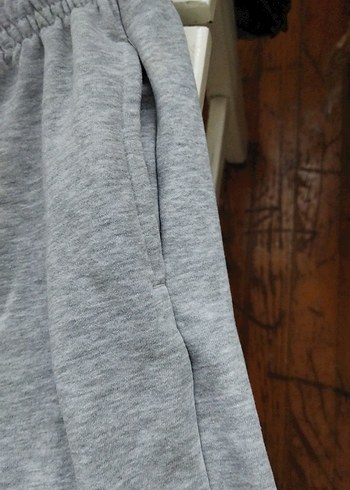 Gri Erkek Rahat Kesim Mini Şort - Görsel 4