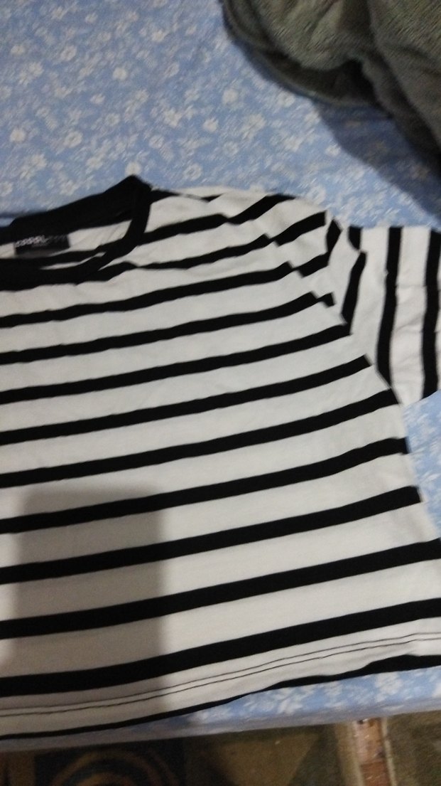 Kadın Siyah Beyaz Çizgili Kısa Kollu Tişört - Görsel 3