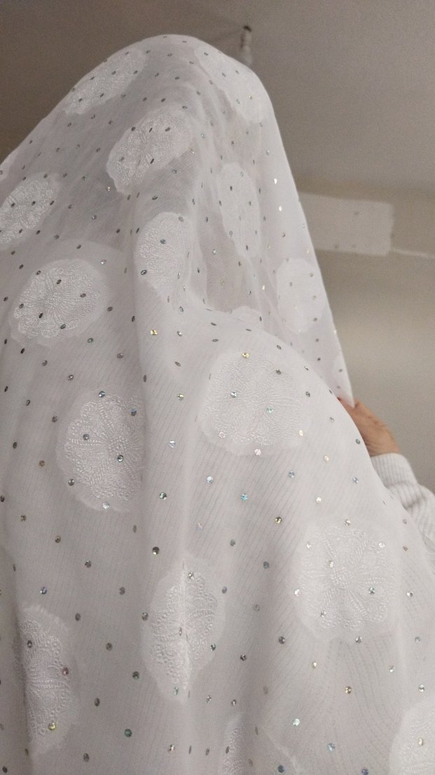 İşlemeli Beyaz namaz örtüsü - Görsel 2