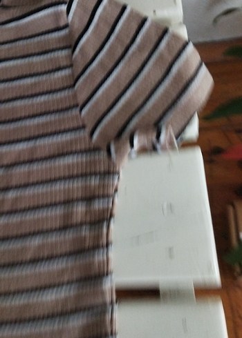 Bej Çizgili Kısa Kollu Kadın Tişört - Görsel 3