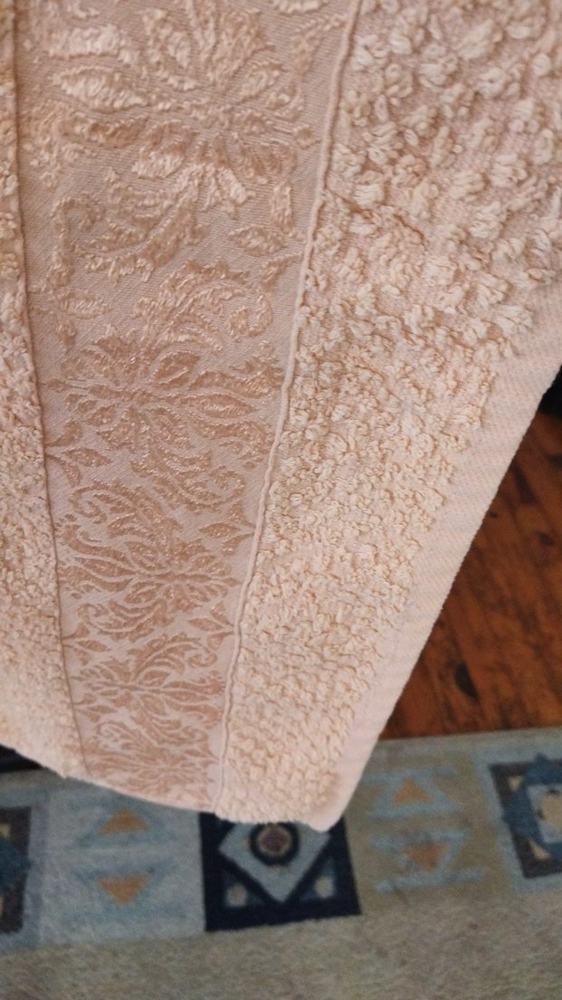 yumuşak parlak görünümlü havlu - Görsel 4