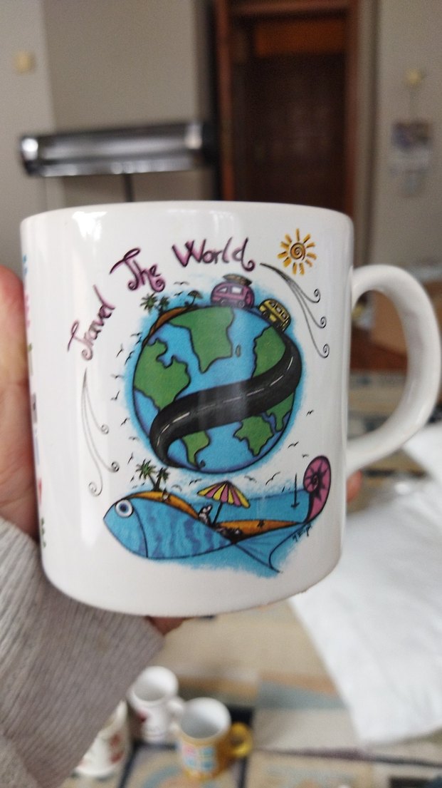 Renkli Desenli Beyaz Seramik Kupa - Görsel 2