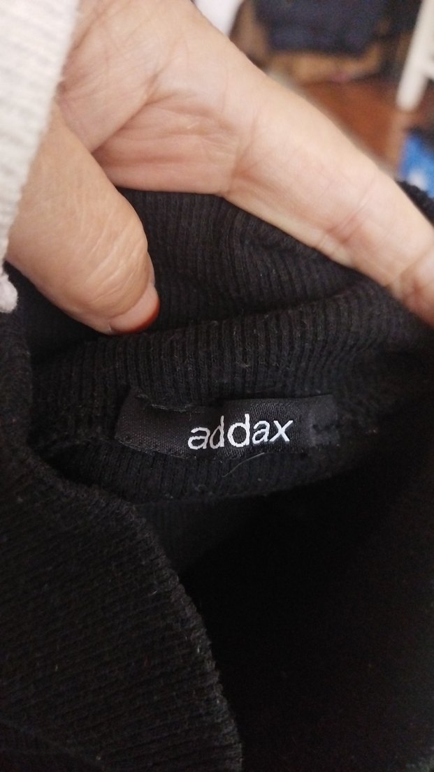 Siyah Boğazlı Kolsuz tişört - Görsel 5