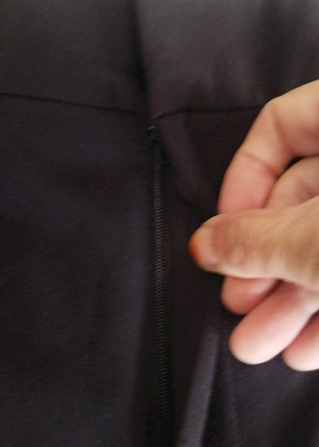 Siyah kumaş şort - Görsel 2