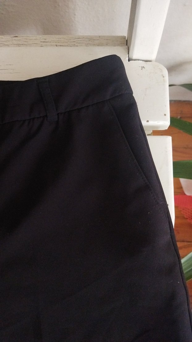 Siyah kumaş şort - Görsel 3