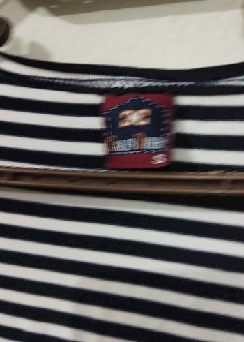 Kadın Siyah Beyaz Çizgili Kısa Kollu Tişört - Görsel 4