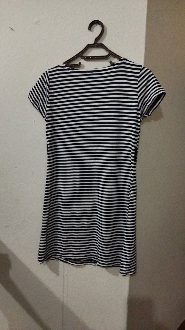 Kadın Siyah Beyaz Çizgili Kısa Kollu Tişört - Görsel 5