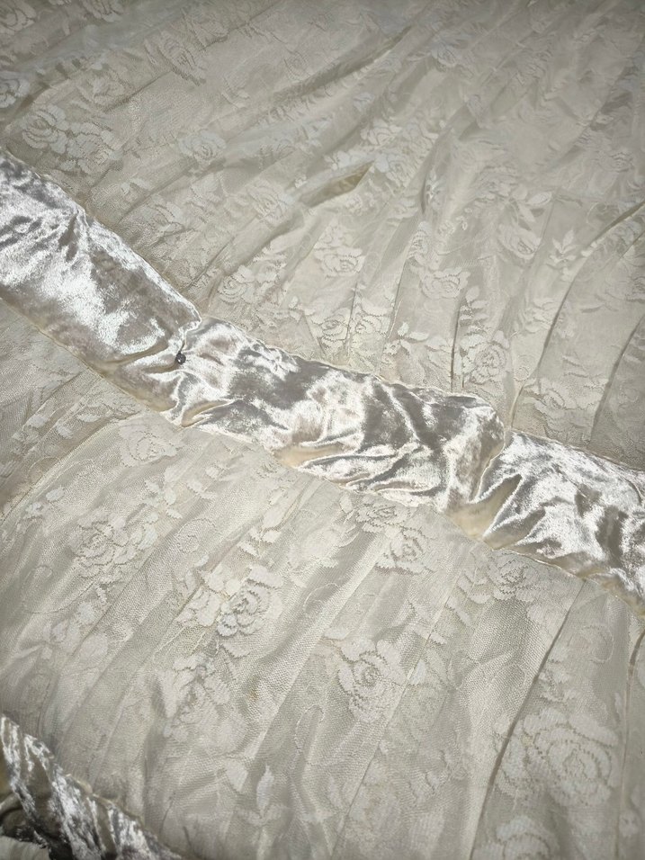 Gelinlik yatak örtusu - Görsel 4