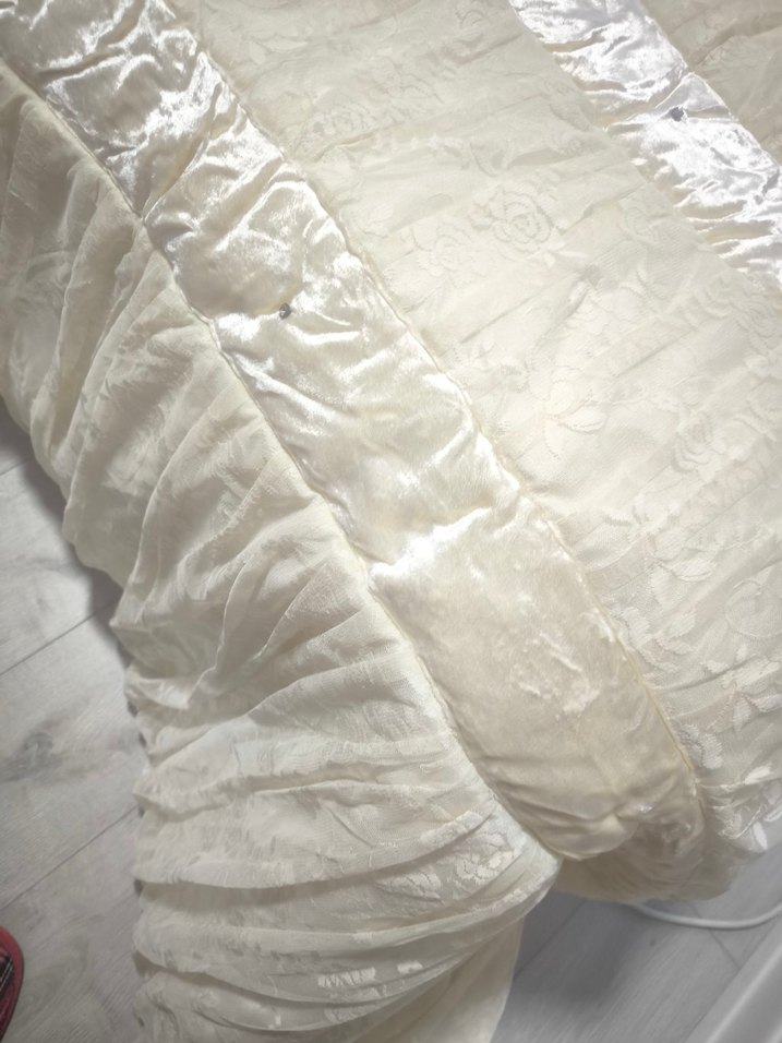 Gelinlik yatak örtusu - Görsel 2