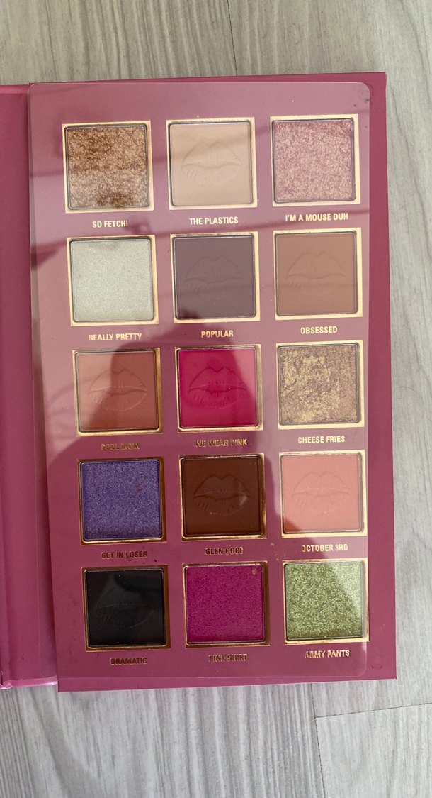 Revolution Mean Girls Burn Book Far Paleti - Görsel 2