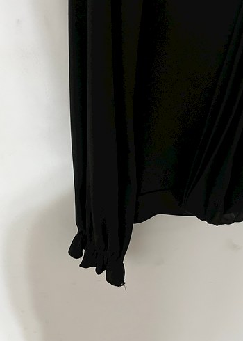 Uzun Kollu Siyah Pilili Yüksek Yaka Bluz - Görsel 2