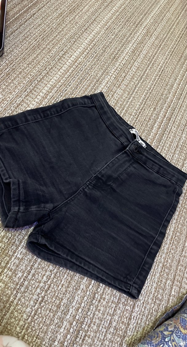 Siyah Mini Kadın Denim Şort - Görsel 2